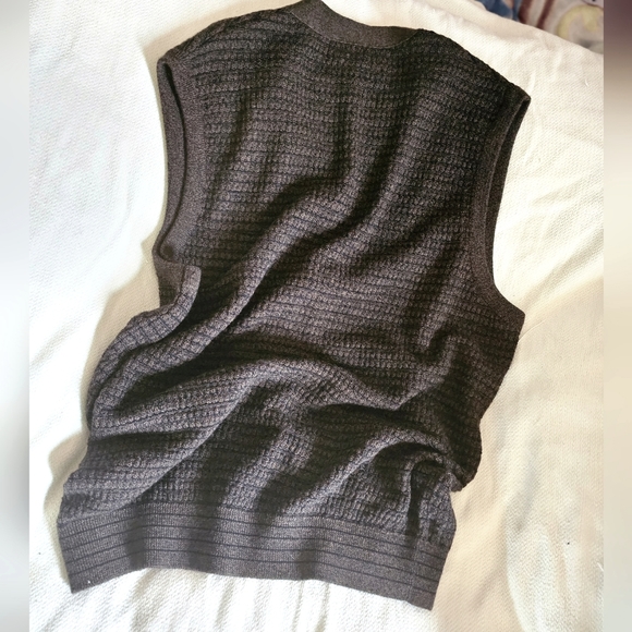 Claiborne. Men's wool vest - Picture 5 of 5